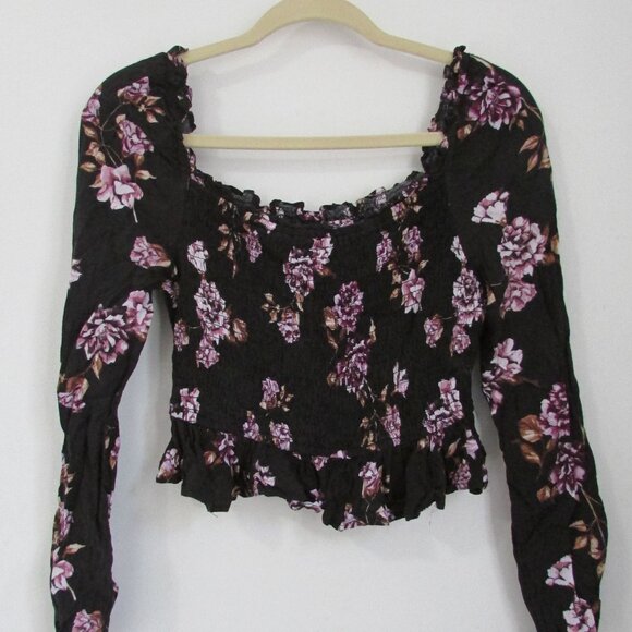 Wild Fable Floral Top || Smocked floral top - Picture 2 of 4